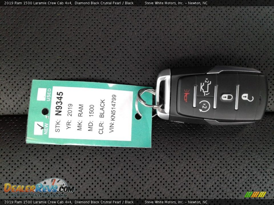 2019 Ram 1500 Laramie Crew Cab 4x4 Diamond Black Crystal Pearl / Black Photo #34