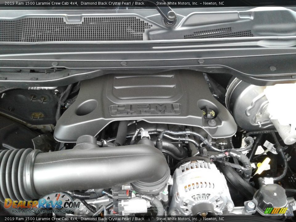 2019 Ram 1500 Laramie Crew Cab 4x4 Diamond Black Crystal Pearl / Black Photo #35