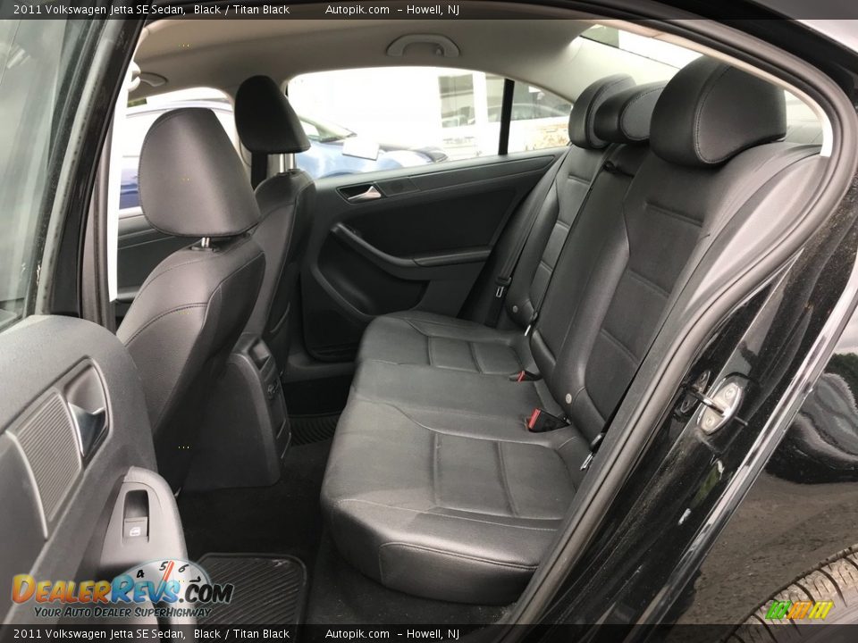 2011 Volkswagen Jetta SE Sedan Black / Titan Black Photo #19