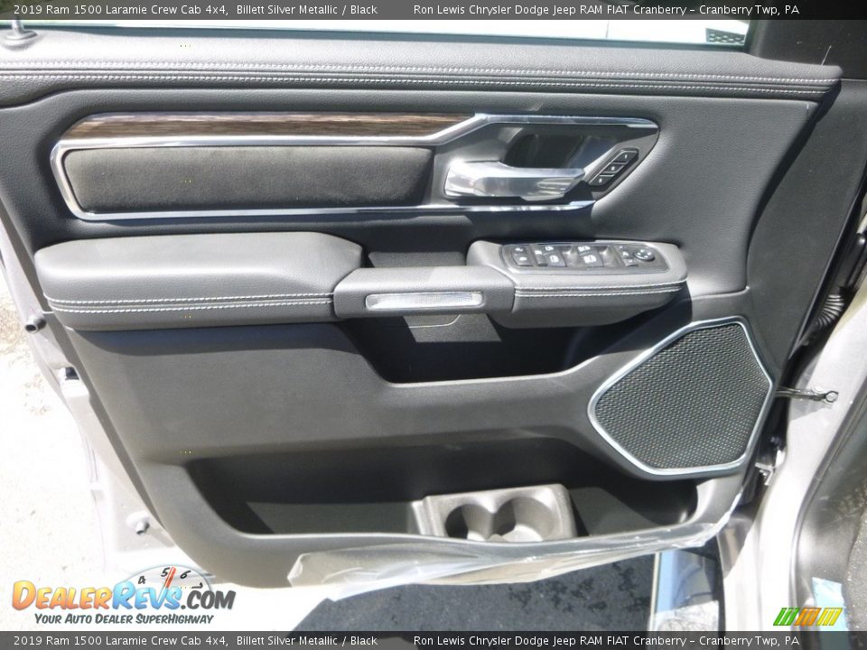 2019 Ram 1500 Laramie Crew Cab 4x4 Billett Silver Metallic / Black Photo #16