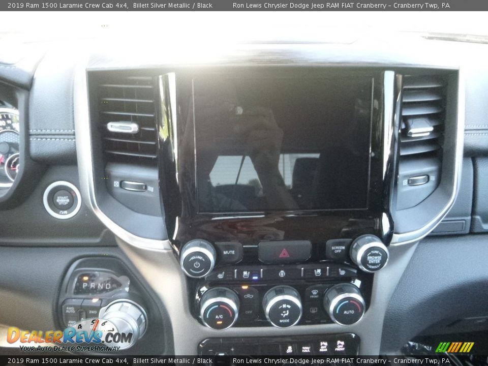 2019 Ram 1500 Laramie Crew Cab 4x4 Billett Silver Metallic / Black Photo #18
