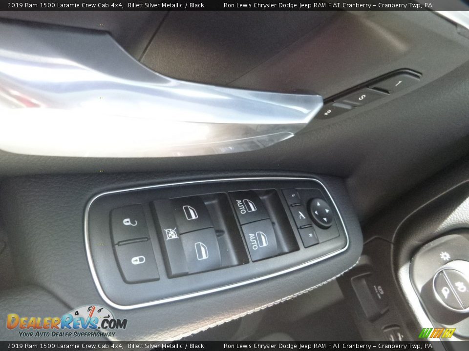 2019 Ram 1500 Laramie Crew Cab 4x4 Billett Silver Metallic / Black Photo #20