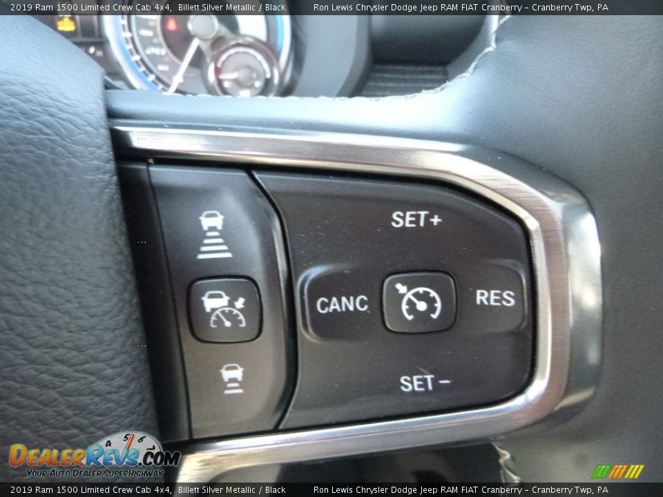 2019 Ram 1500 Limited Crew Cab 4x4 Billett Silver Metallic / Black Photo #17
