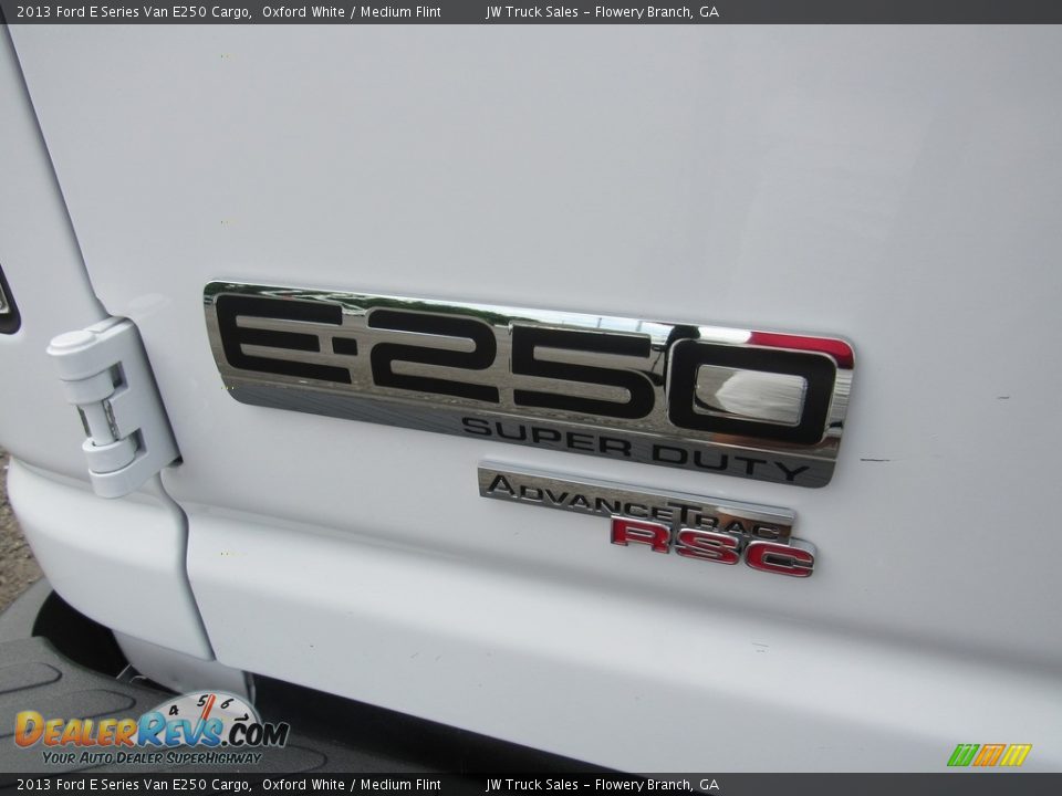 2013 Ford E Series Van E250 Cargo Oxford White / Medium Flint Photo #16