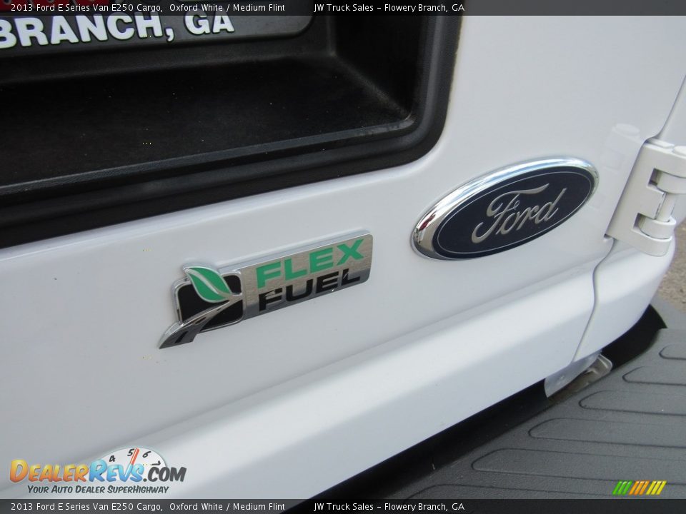 2013 Ford E Series Van E250 Cargo Oxford White / Medium Flint Photo #17
