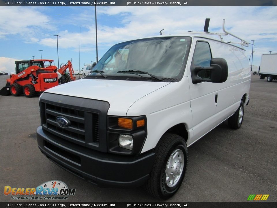 2013 Ford E Series Van E250 Cargo Oxford White / Medium Flint Photo #1