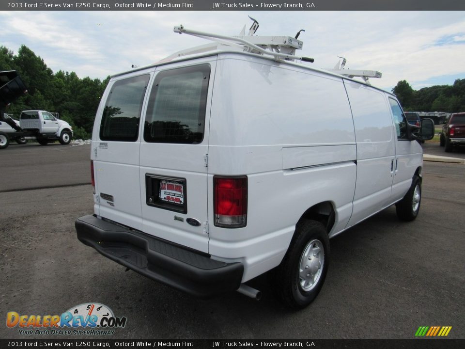 2013 Ford E Series Van E250 Cargo Oxford White / Medium Flint Photo #5