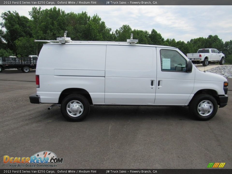 2013 Ford E Series Van E250 Cargo Oxford White / Medium Flint Photo #6