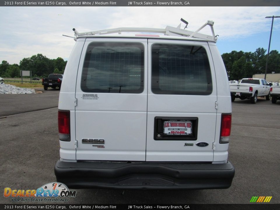 2013 Ford E Series Van E250 Cargo Oxford White / Medium Flint Photo #9