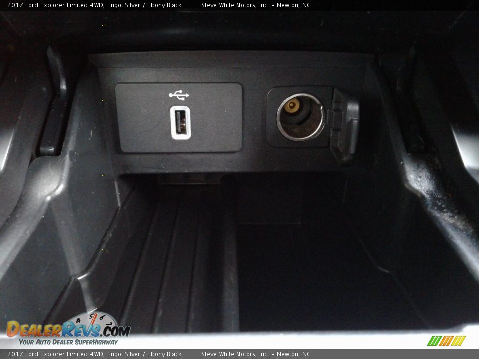 2017 Ford Explorer Limited 4WD Ingot Silver / Ebony Black Photo #32