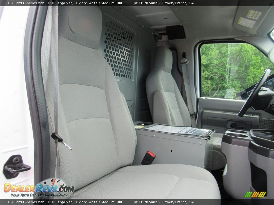 2014 Ford E-Series Van E150 Cargo Van Oxford White / Medium Flint Photo #18
