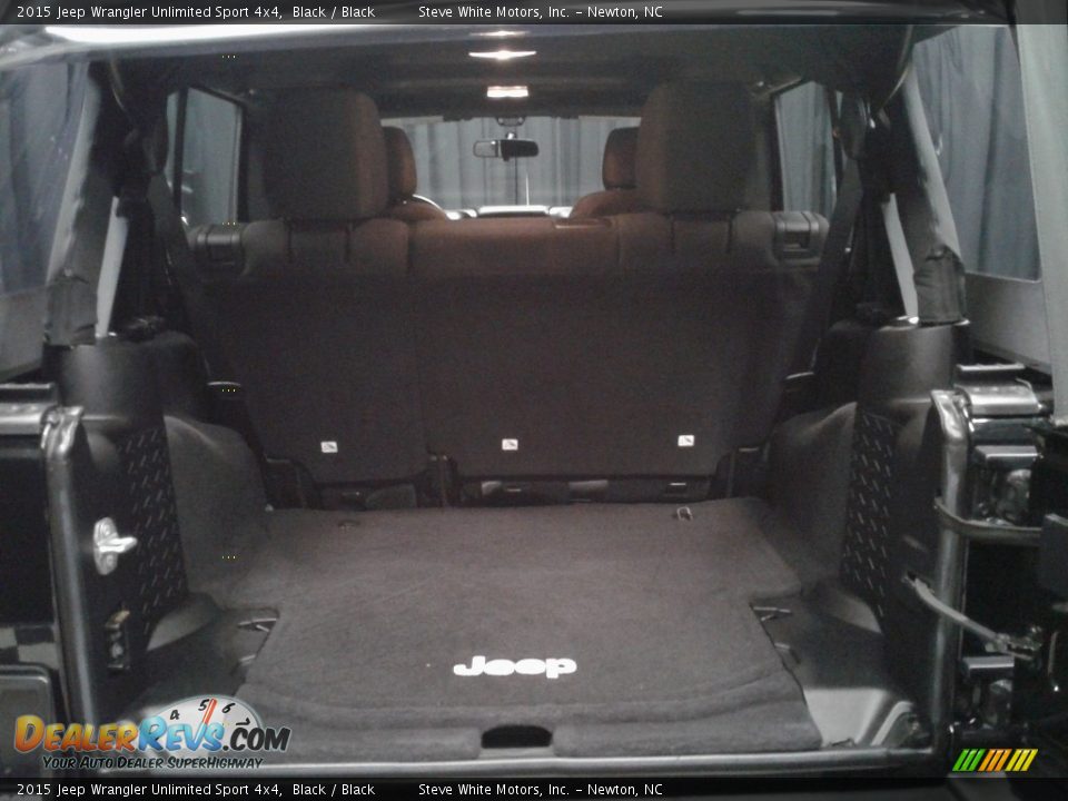2015 Jeep Wrangler Unlimited Sport 4x4 Black / Black Photo #12