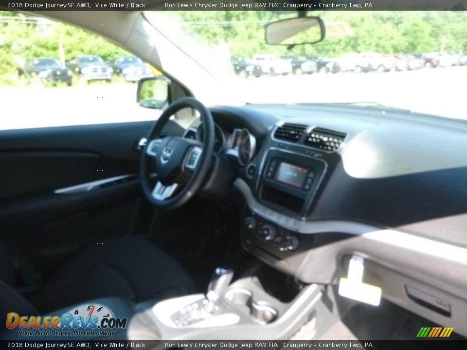 2018 Dodge Journey SE AWD Vice White / Black Photo #11