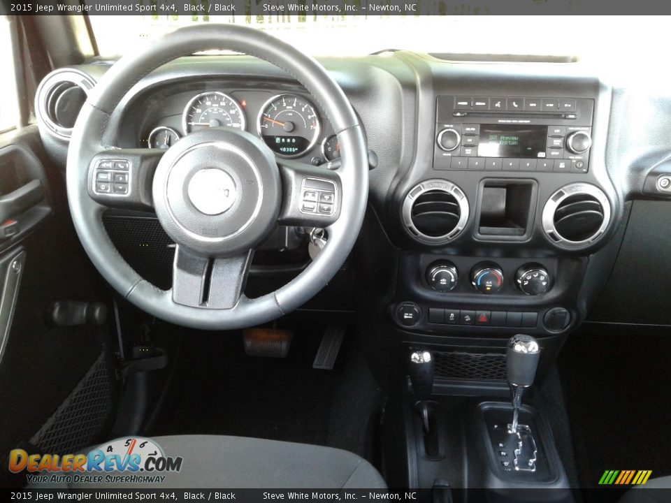 2015 Jeep Wrangler Unlimited Sport 4x4 Black / Black Photo #24
