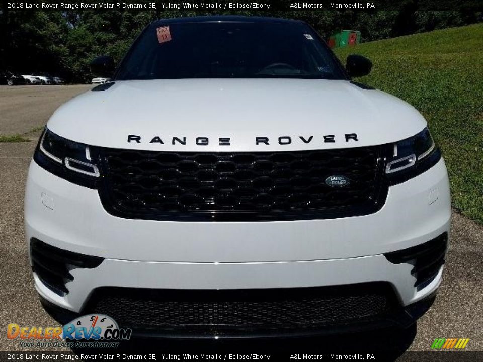 2018 Land Rover Range Rover Velar R Dynamic SE Yulong White Metallic / Eclipse/Ebony Photo #8