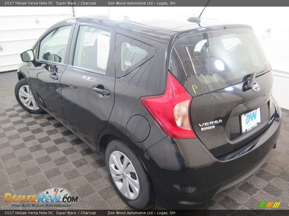 2017 Nissan Versa Note SV Super Black / Charcoal Photo #9