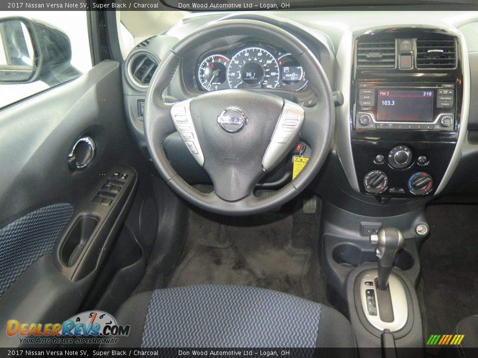 2017 Nissan Versa Note SV Super Black / Charcoal Photo #12