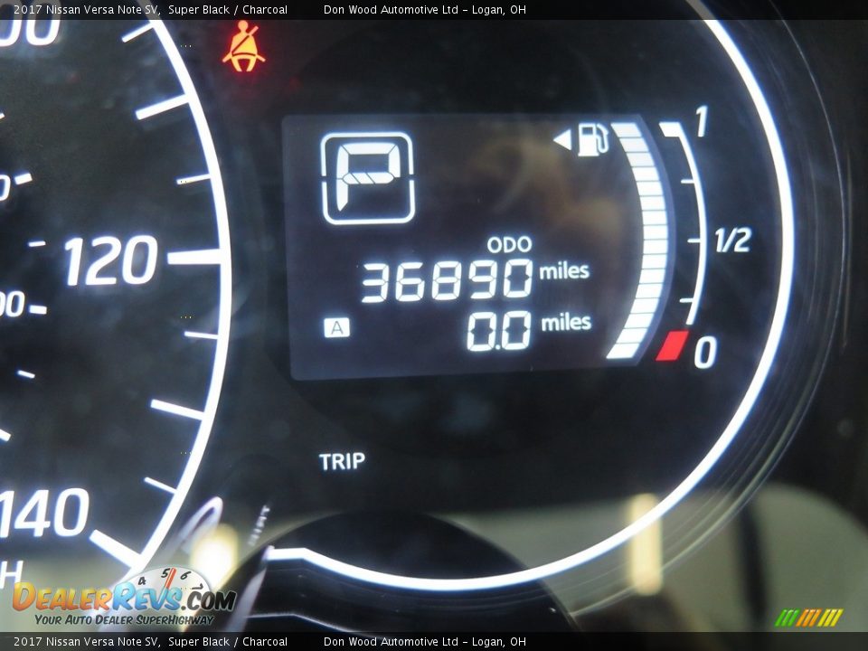 2017 Nissan Versa Note SV Super Black / Charcoal Photo #18