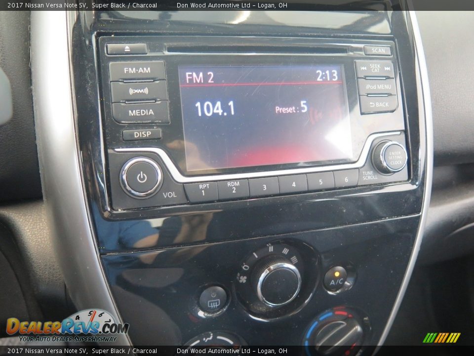 2017 Nissan Versa Note SV Super Black / Charcoal Photo #19