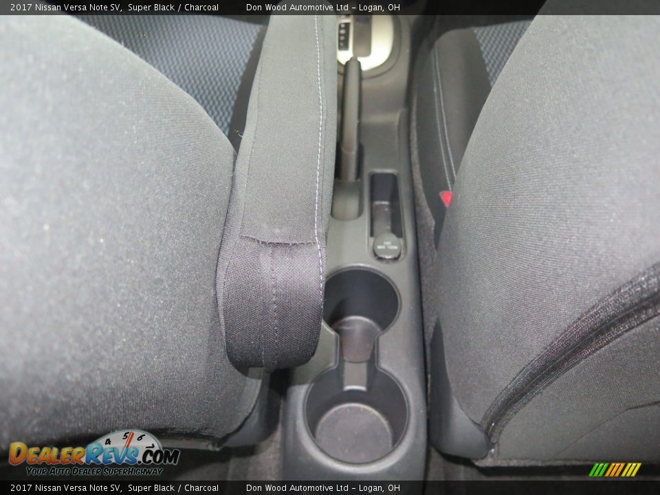 2017 Nissan Versa Note SV Super Black / Charcoal Photo #21