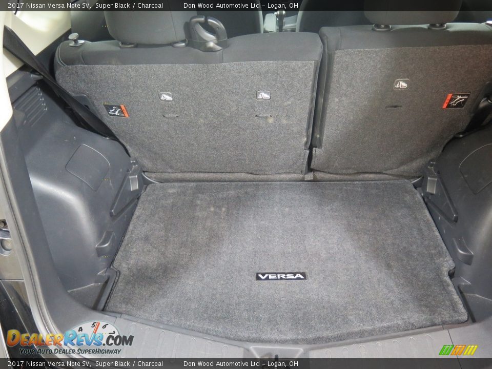 2017 Nissan Versa Note SV Super Black / Charcoal Photo #29