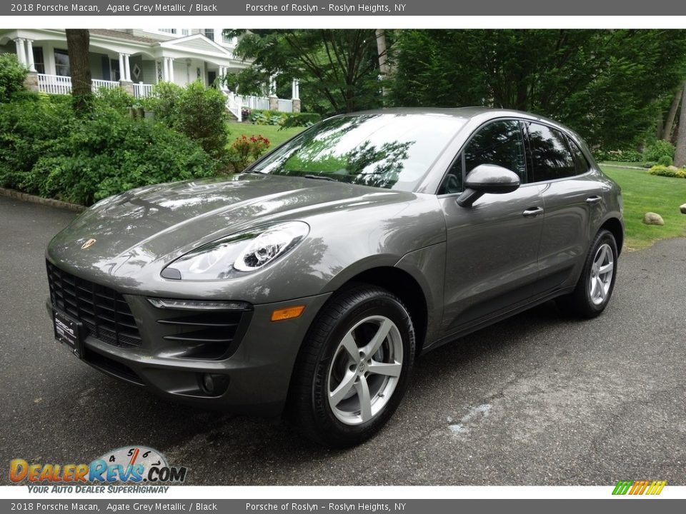 2018 Porsche Macan Agate Grey Metallic / Black Photo #1