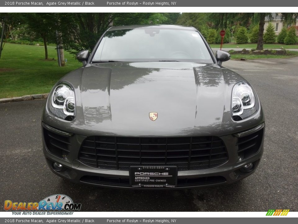 2018 Porsche Macan Agate Grey Metallic / Black Photo #2