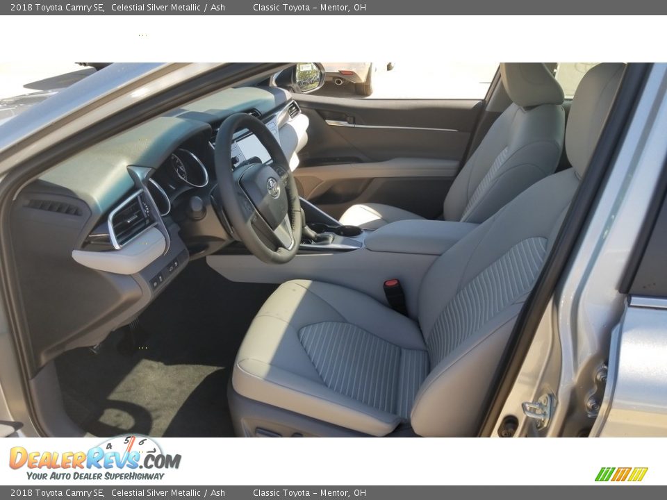 2018 Toyota Camry SE Celestial Silver Metallic / Ash Photo #3