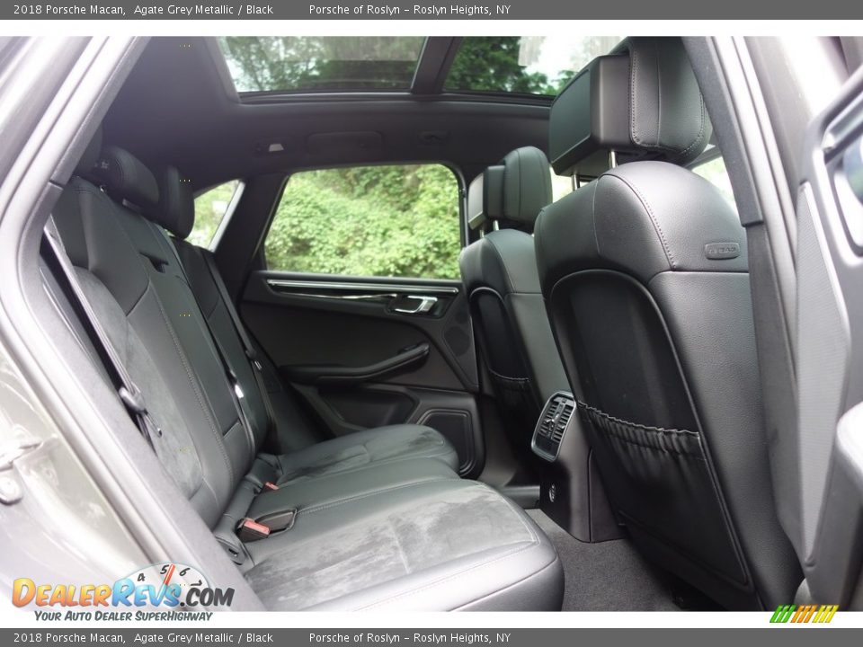 2018 Porsche Macan Agate Grey Metallic / Black Photo #19