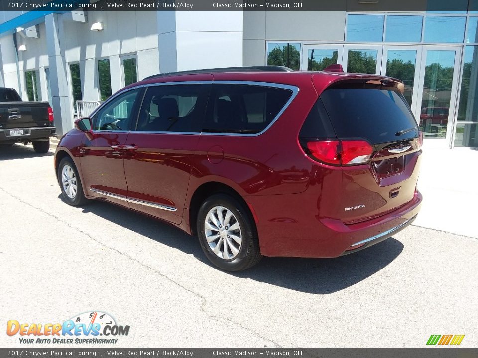 2017 Chrysler Pacifica Touring L Velvet Red Pearl / Black/Alloy Photo #5