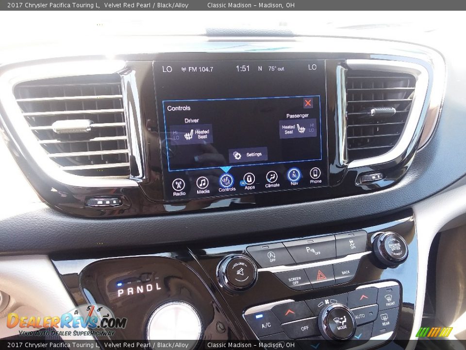 2017 Chrysler Pacifica Touring L Velvet Red Pearl / Black/Alloy Photo #23