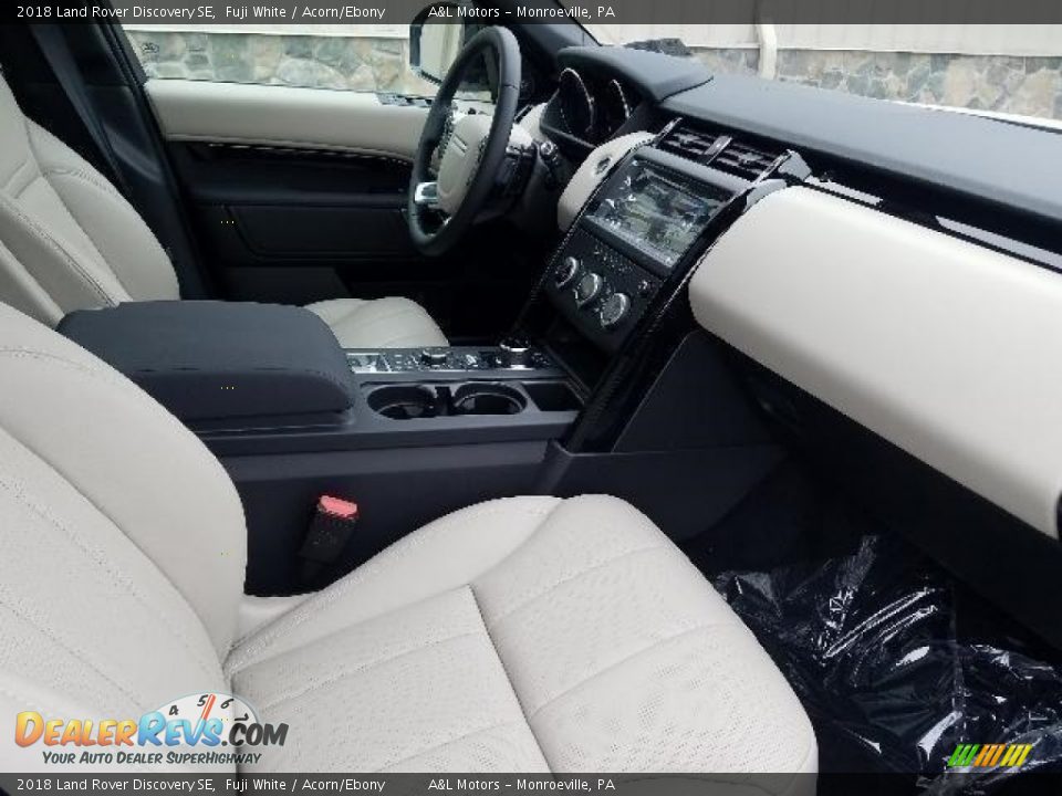 2018 Land Rover Discovery SE Fuji White / Acorn/Ebony Photo #3