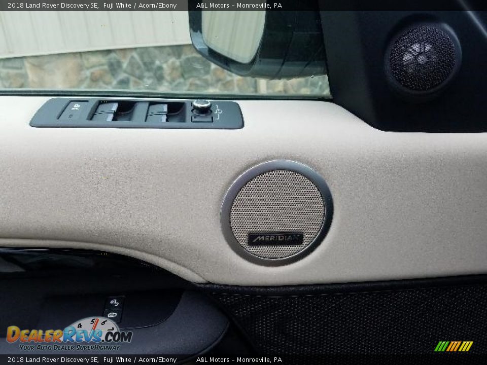2018 Land Rover Discovery SE Fuji White / Acorn/Ebony Photo #15