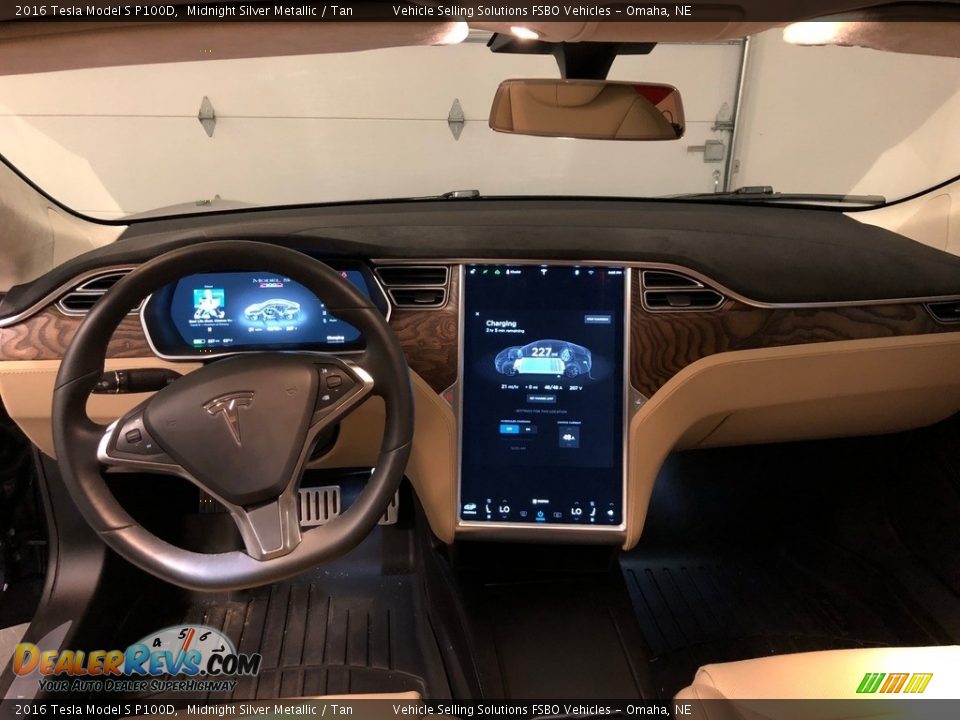 Dashboard of 2016 Tesla Model S P100D Photo #3