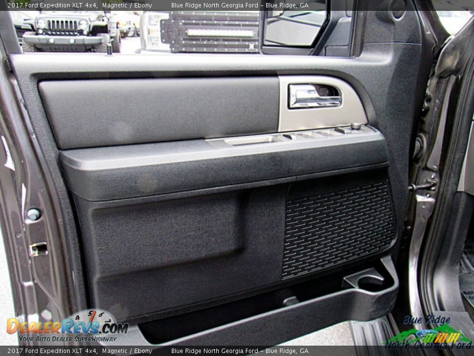 2017 Ford Expedition XLT 4x4 Magnetic / Ebony Photo #28