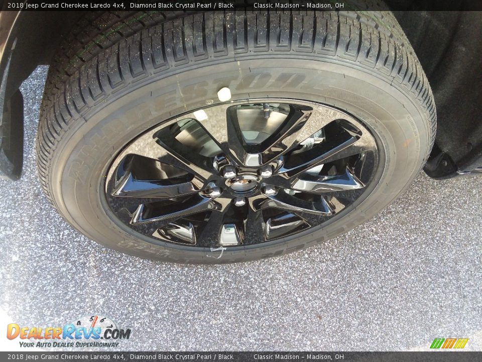 2018 Jeep Grand Cherokee Laredo 4x4 Diamond Black Crystal Pearl / Black Photo #2
