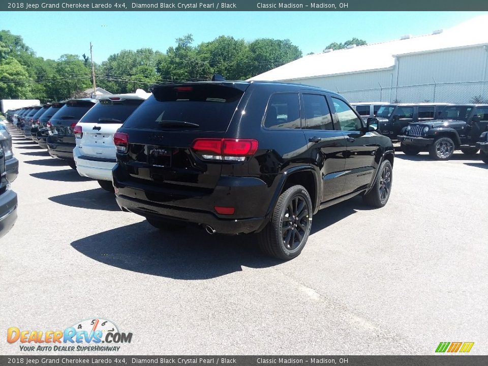 2018 Jeep Grand Cherokee Laredo 4x4 Diamond Black Crystal Pearl / Black Photo #3