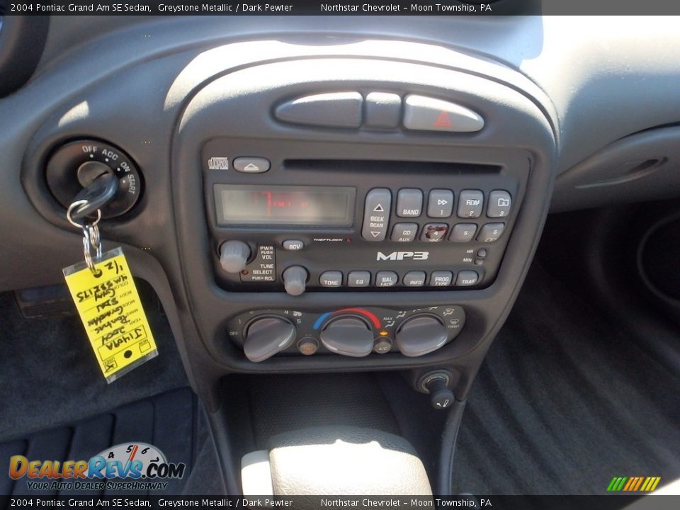 2004 Pontiac Grand Am SE Sedan Greystone Metallic / Dark Pewter Photo #13
