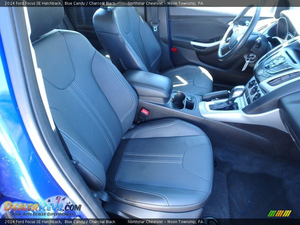 2014 Ford Focus SE Hatchback Blue Candy / Charcoal Black Photo #15