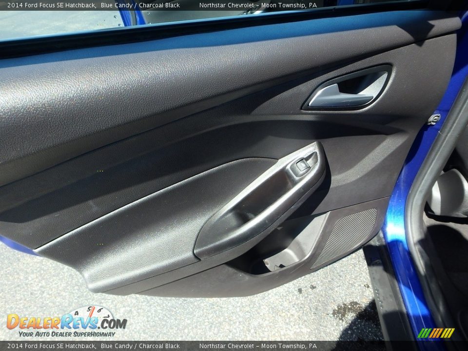 2014 Ford Focus SE Hatchback Blue Candy / Charcoal Black Photo #23