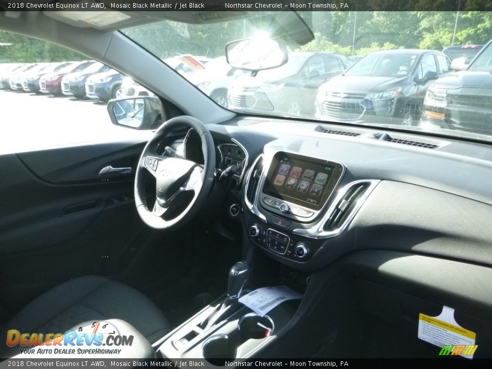 2018 Chevrolet Equinox LT AWD Mosaic Black Metallic / Jet Black Photo #11