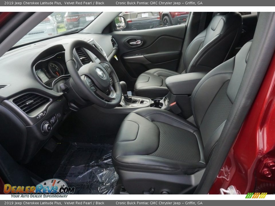 2019 Jeep Cherokee Latitude Plus Velvet Red Pearl / Black Photo #4