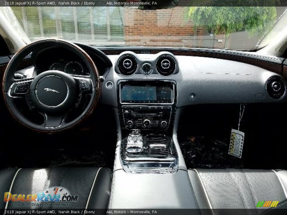 Dashboard of 2018 Jaguar XJ R-Sport AWD Photo #4