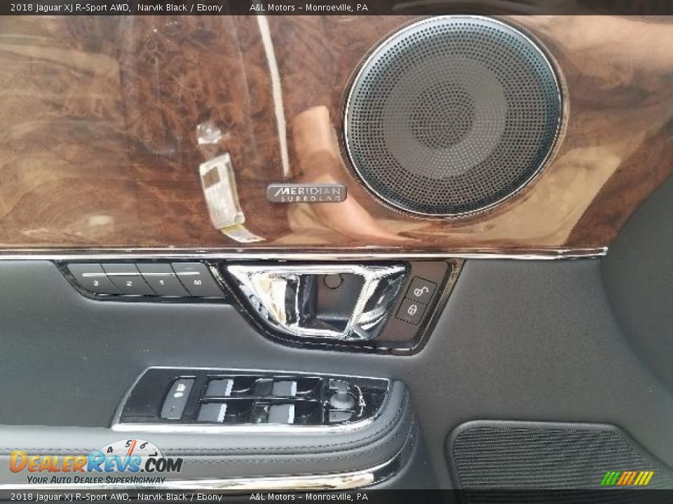 Controls of 2018 Jaguar XJ R-Sport AWD Photo #17