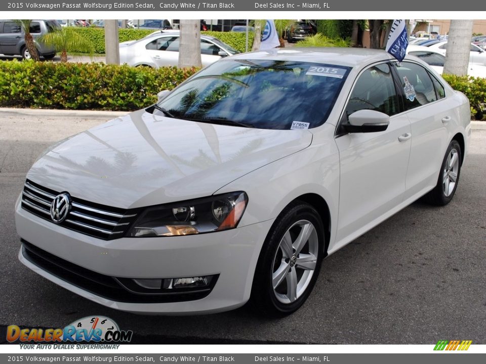 2015 Volkswagen Passat Wolfsburg Edition Sedan Candy White / Titan Black Photo #4