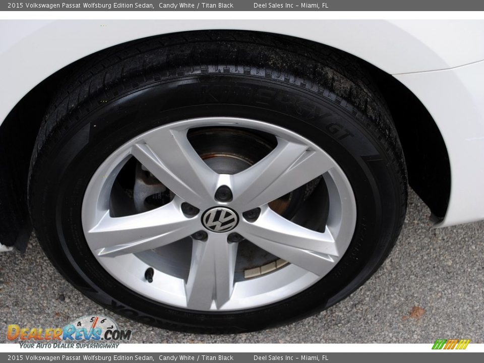 2015 Volkswagen Passat Wolfsburg Edition Sedan Candy White / Titan Black Photo #11