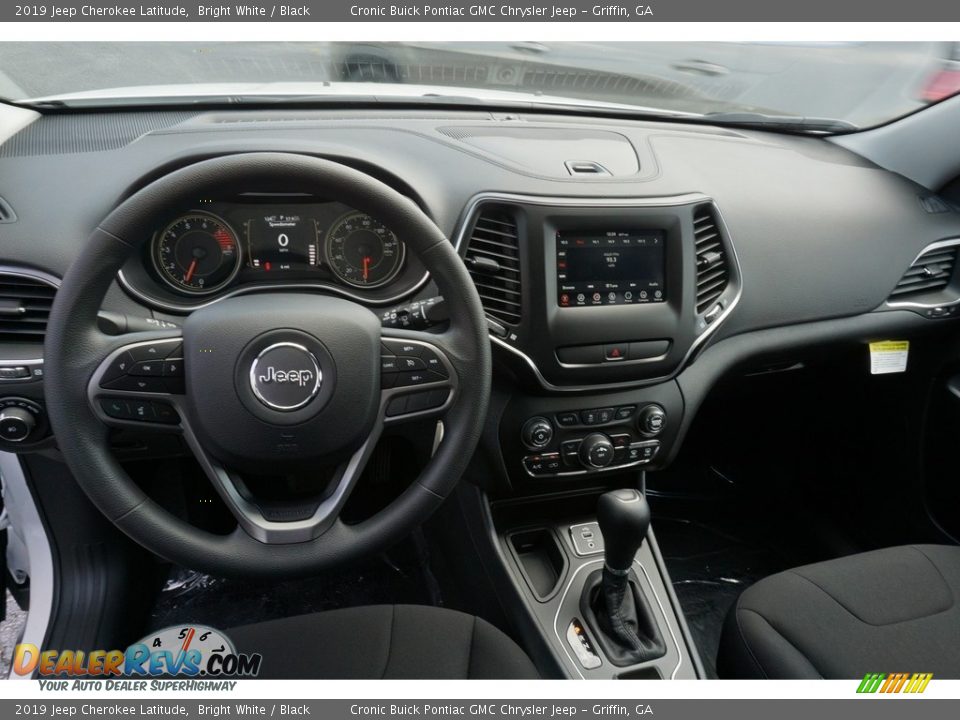 2019 Jeep Cherokee Latitude Bright White / Black Photo #5