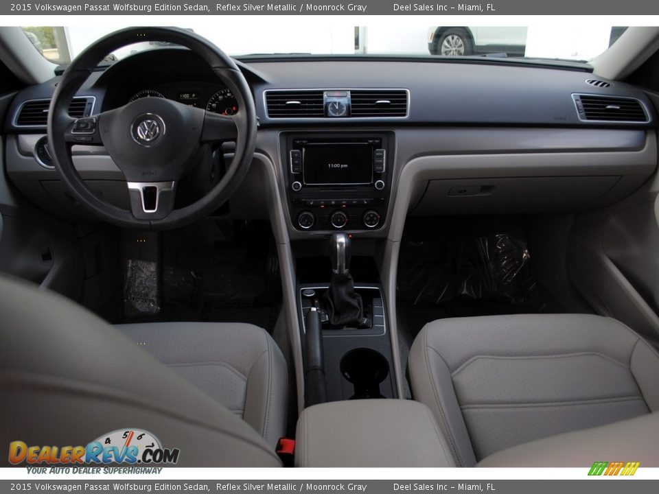 2015 Volkswagen Passat Wolfsburg Edition Sedan Reflex Silver Metallic / Moonrock Gray Photo #13