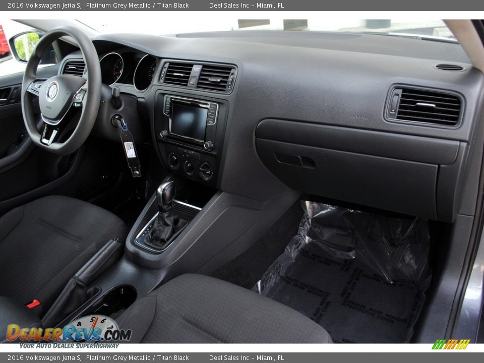 2016 Volkswagen Jetta S Platinum Grey Metallic / Titan Black Photo #18