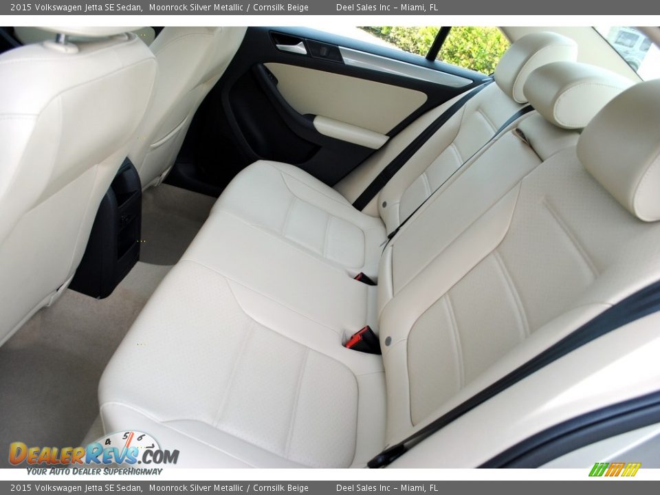 2015 Volkswagen Jetta SE Sedan Moonrock Silver Metallic / Cornsilk Beige Photo #12